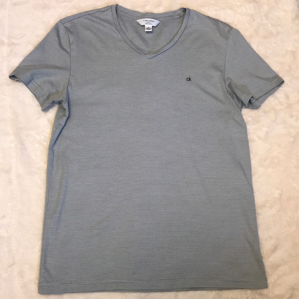 Calvin Klein men’s body fit style striped T-shirt
